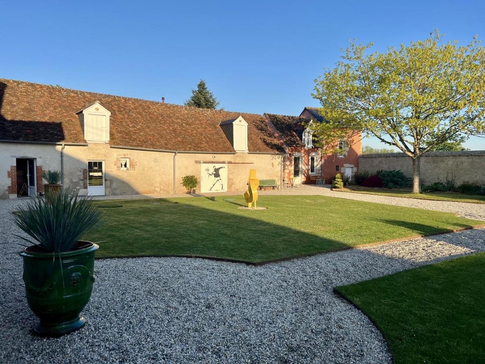 Le Clos Des Chateaux Chitenay Exterior photo
